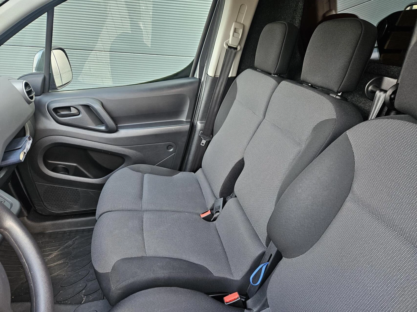 Hoofdafbeelding Peugeot Partner