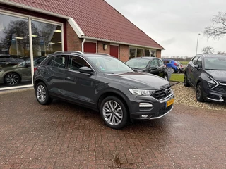 Volkswagen T-Roc 1.5 TSI STYLE BUSINESS AUTOMAAT