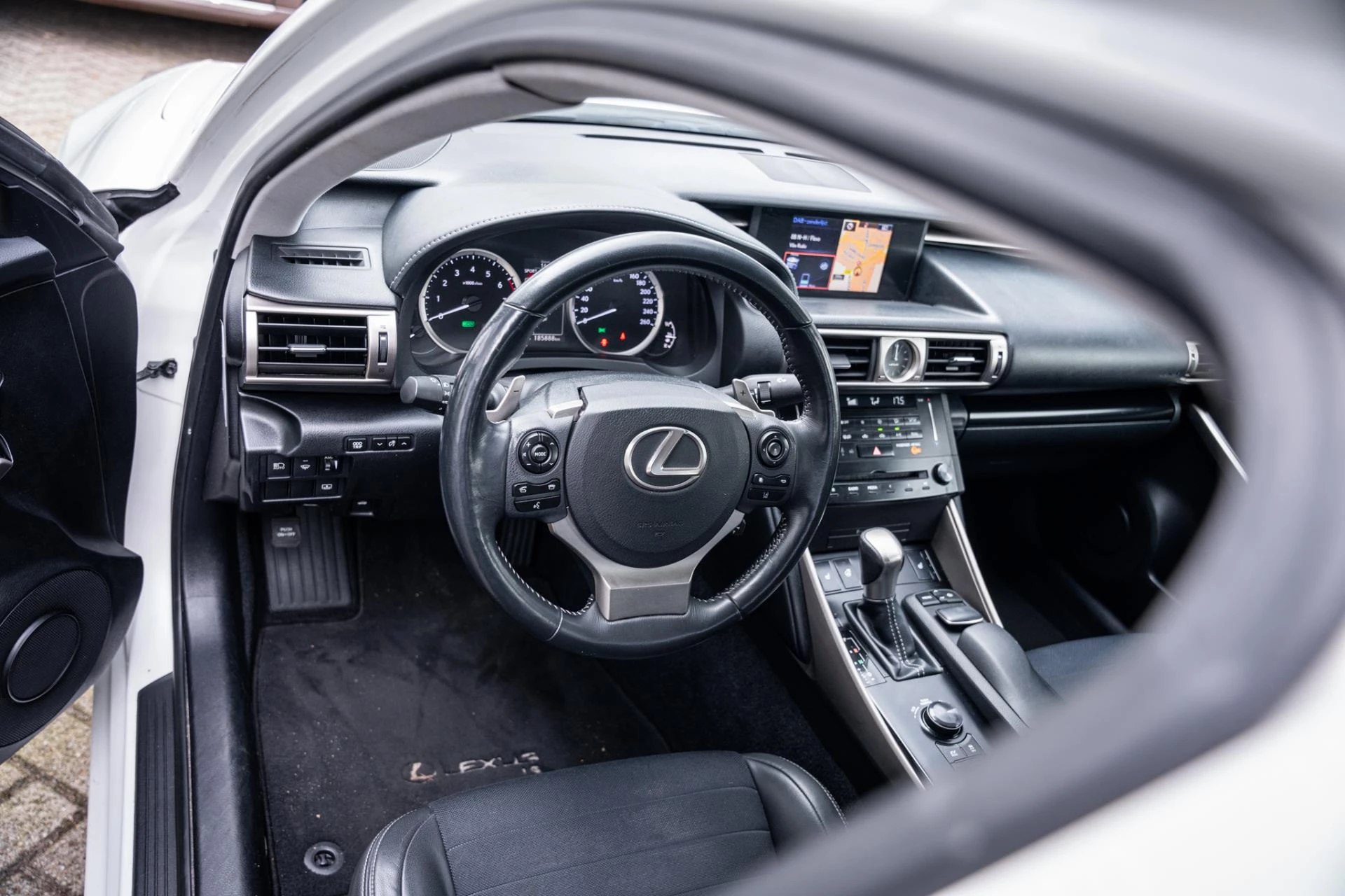 Hoofdafbeelding Lexus IS
