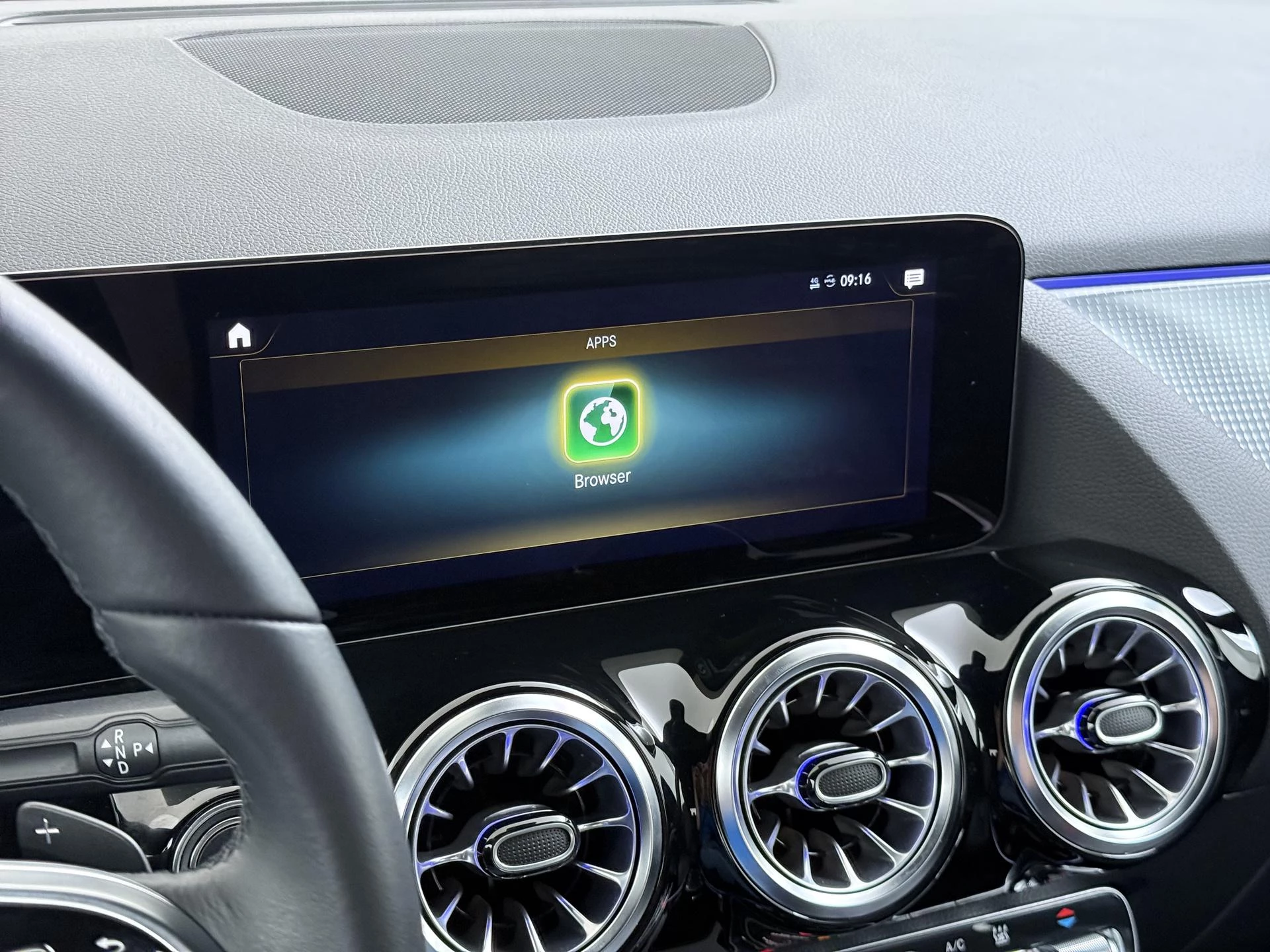 Hoofdafbeelding Mercedes-Benz EQA