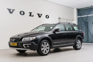 Hoofdafbeelding Volvo XC70 Volvo XC70 T5 Geartronic Polar+ 1e Eigenaar