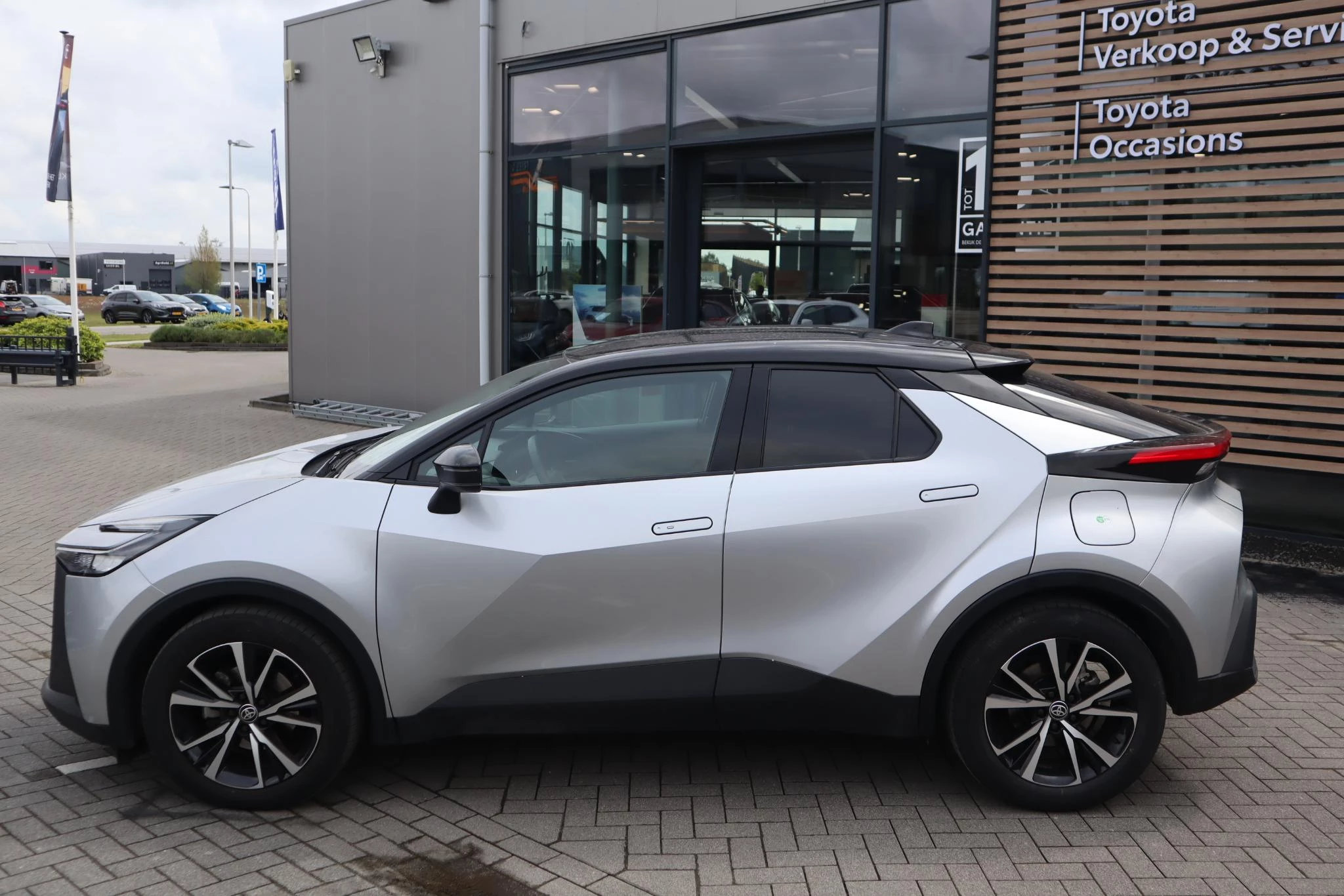 Hoofdafbeelding Toyota C-HR