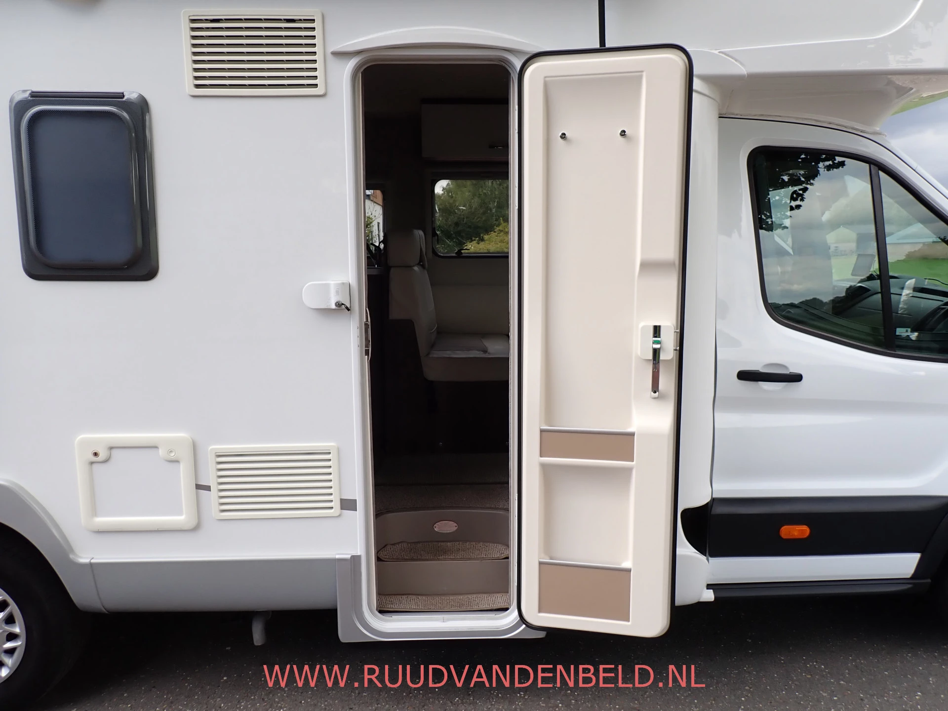 Hoofdafbeelding ROLLER TEAM AUTO-ROLLER 284 TL