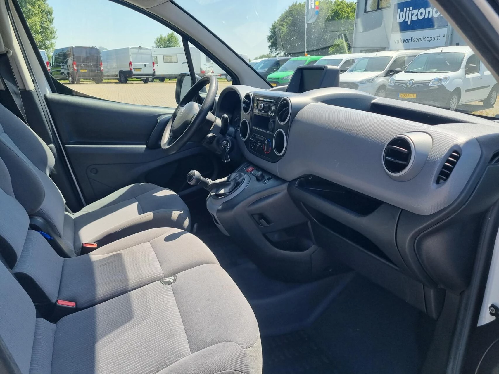 Hoofdafbeelding Peugeot Partner