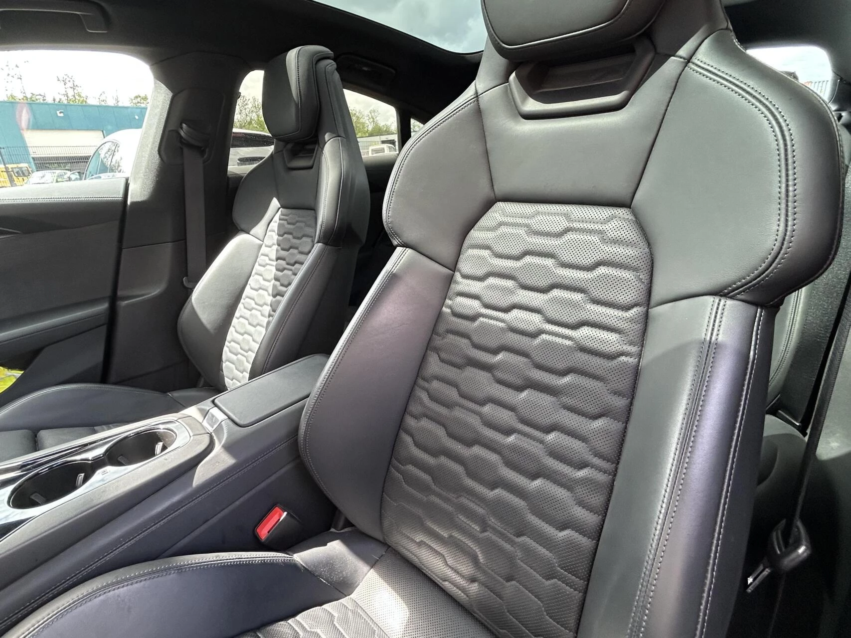 Hoofdafbeelding Audi e-tron GT