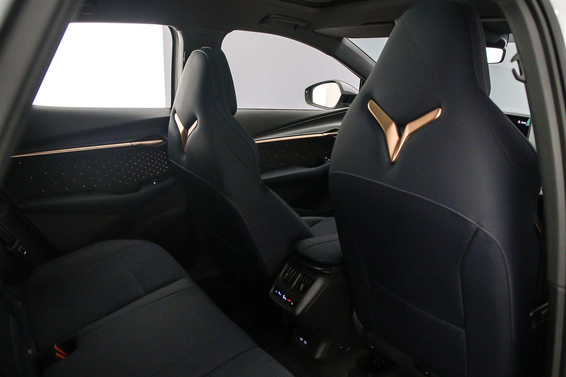 Hoofdafbeelding CUPRA Tavascan