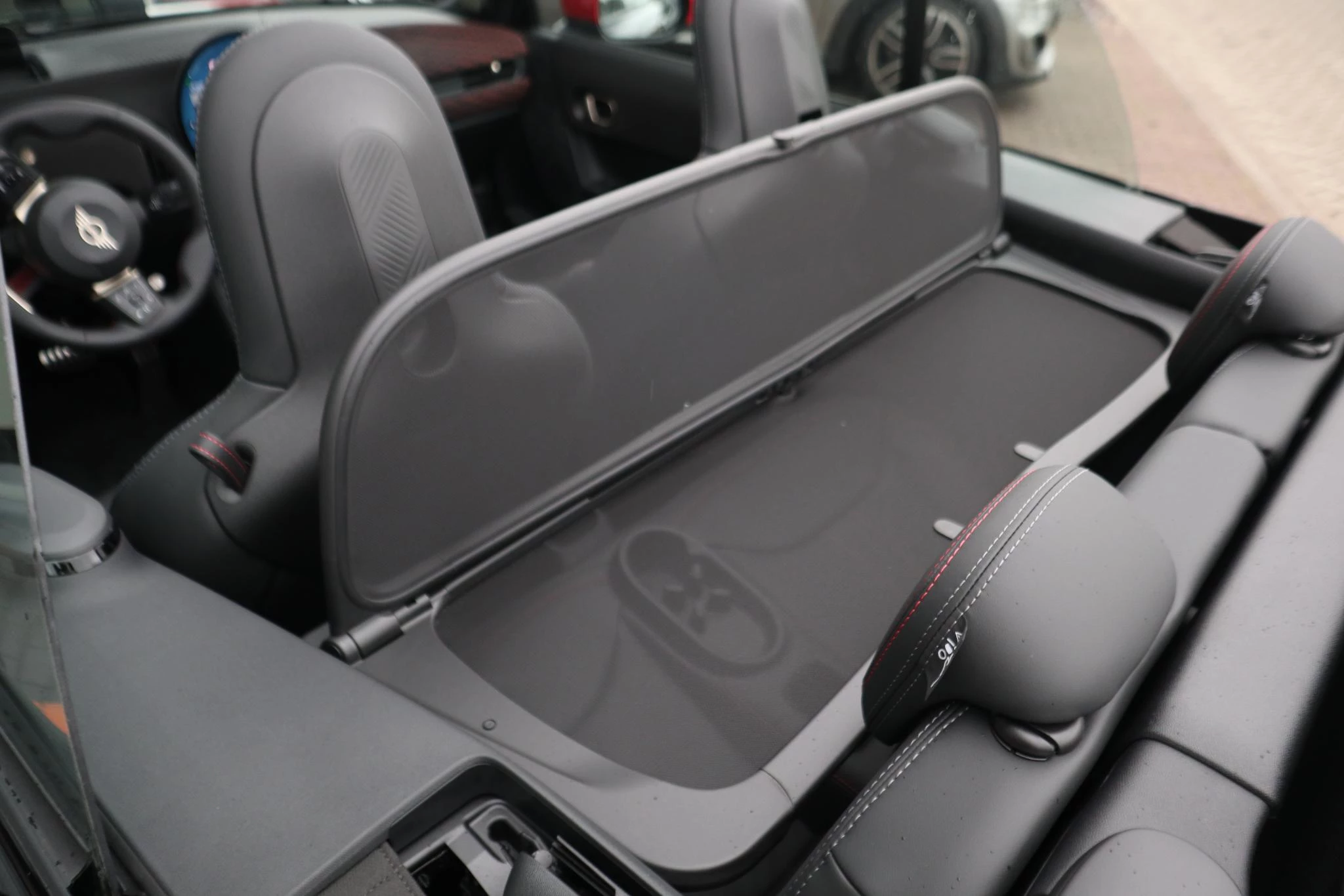 Hoofdafbeelding MINI Cabrio