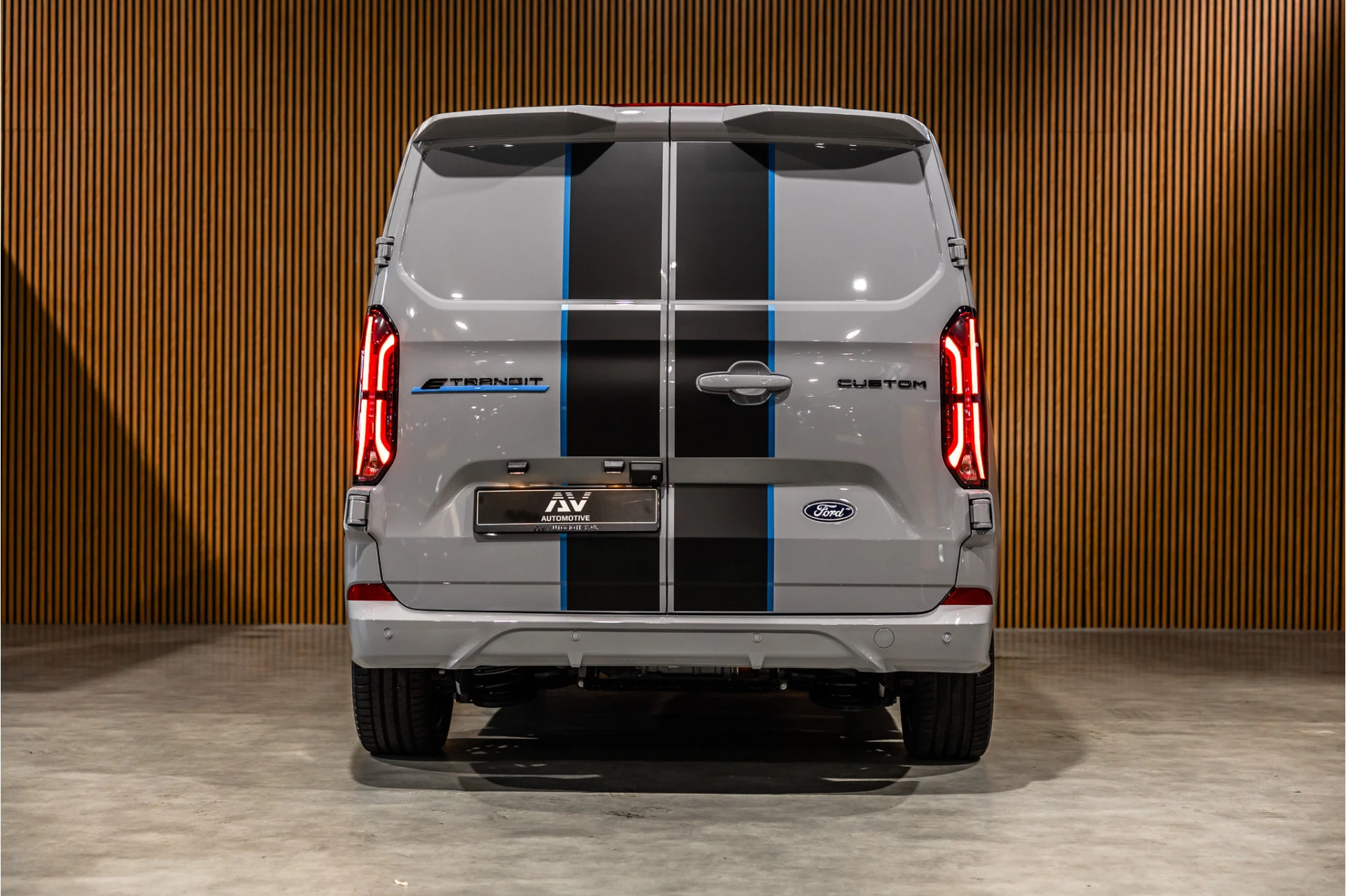 Hoofdafbeelding Ford E-Transit Custom