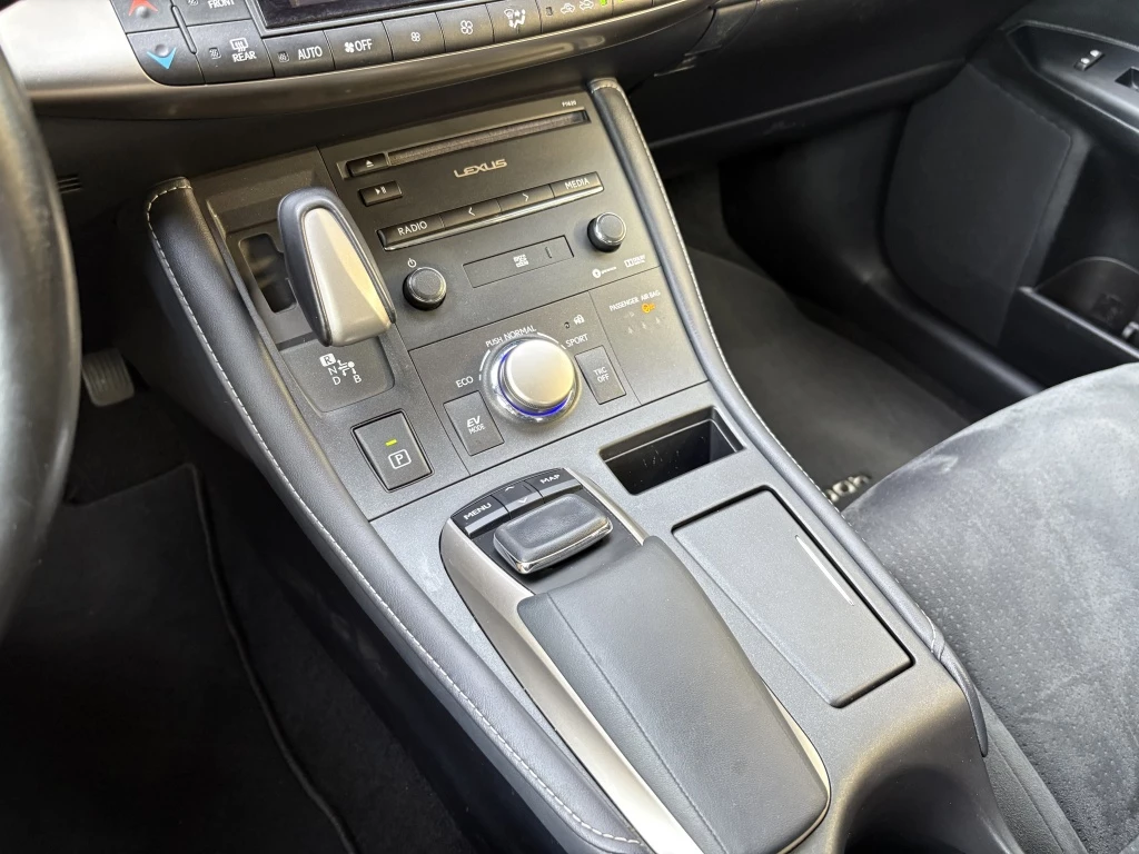 Hoofdafbeelding Lexus CT