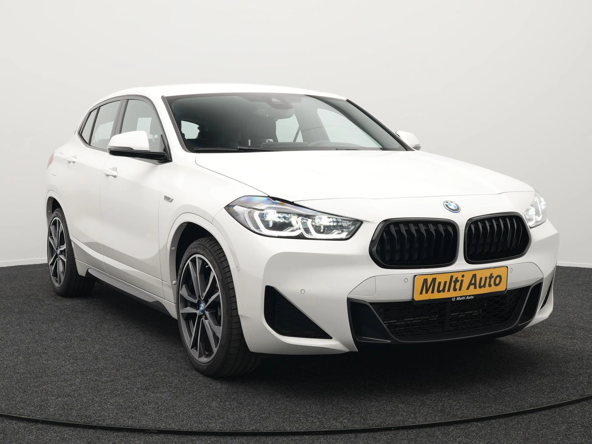 Hoofdafbeelding BMW X2