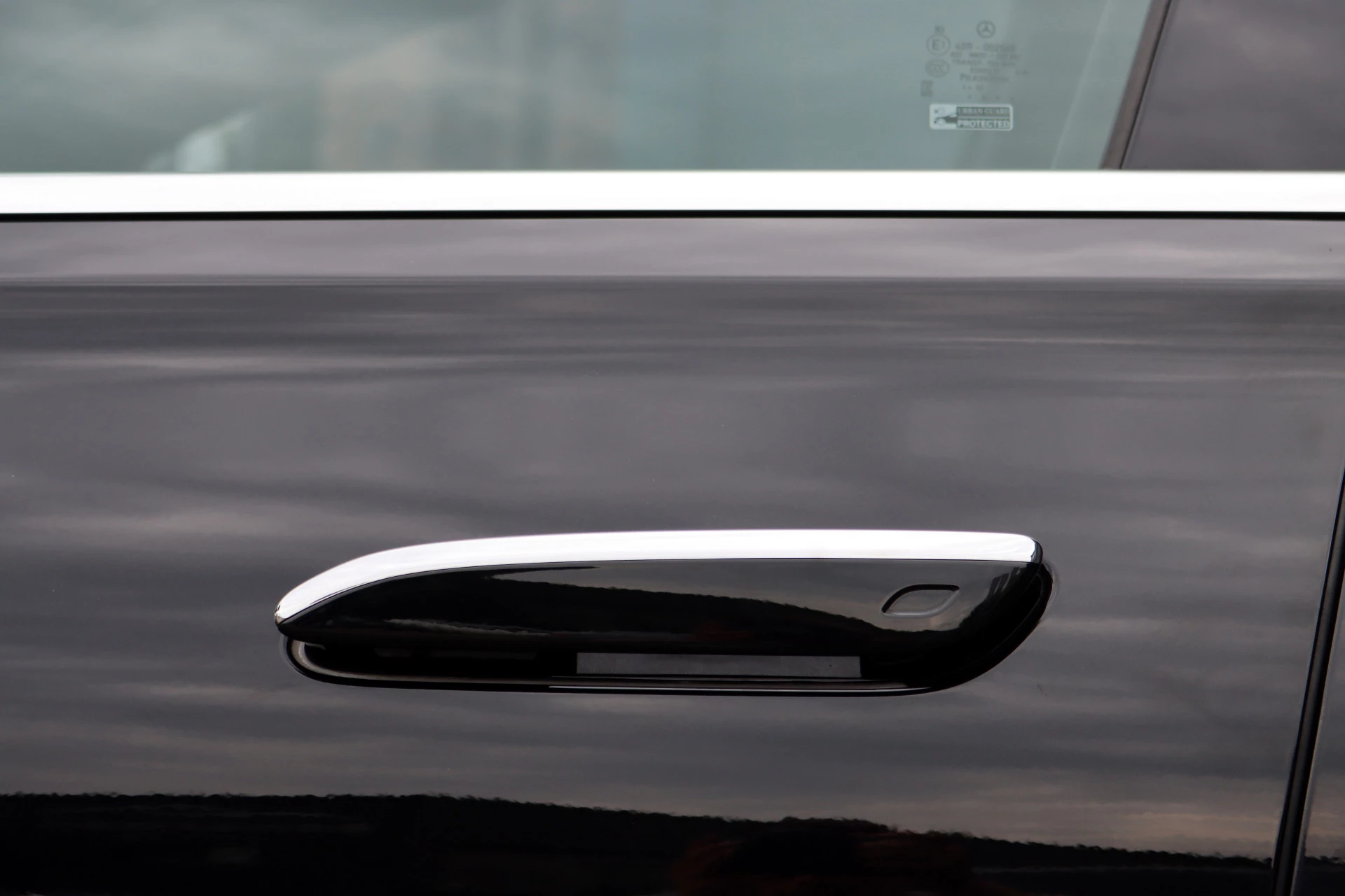 Hoofdafbeelding Mercedes-Benz S-Klasse