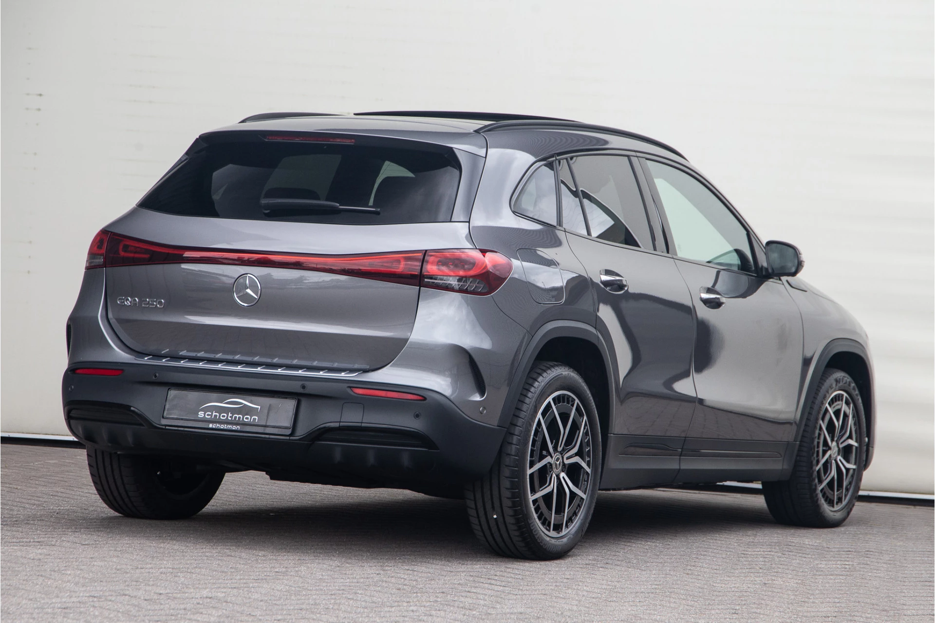 Hoofdafbeelding Mercedes-Benz EQA