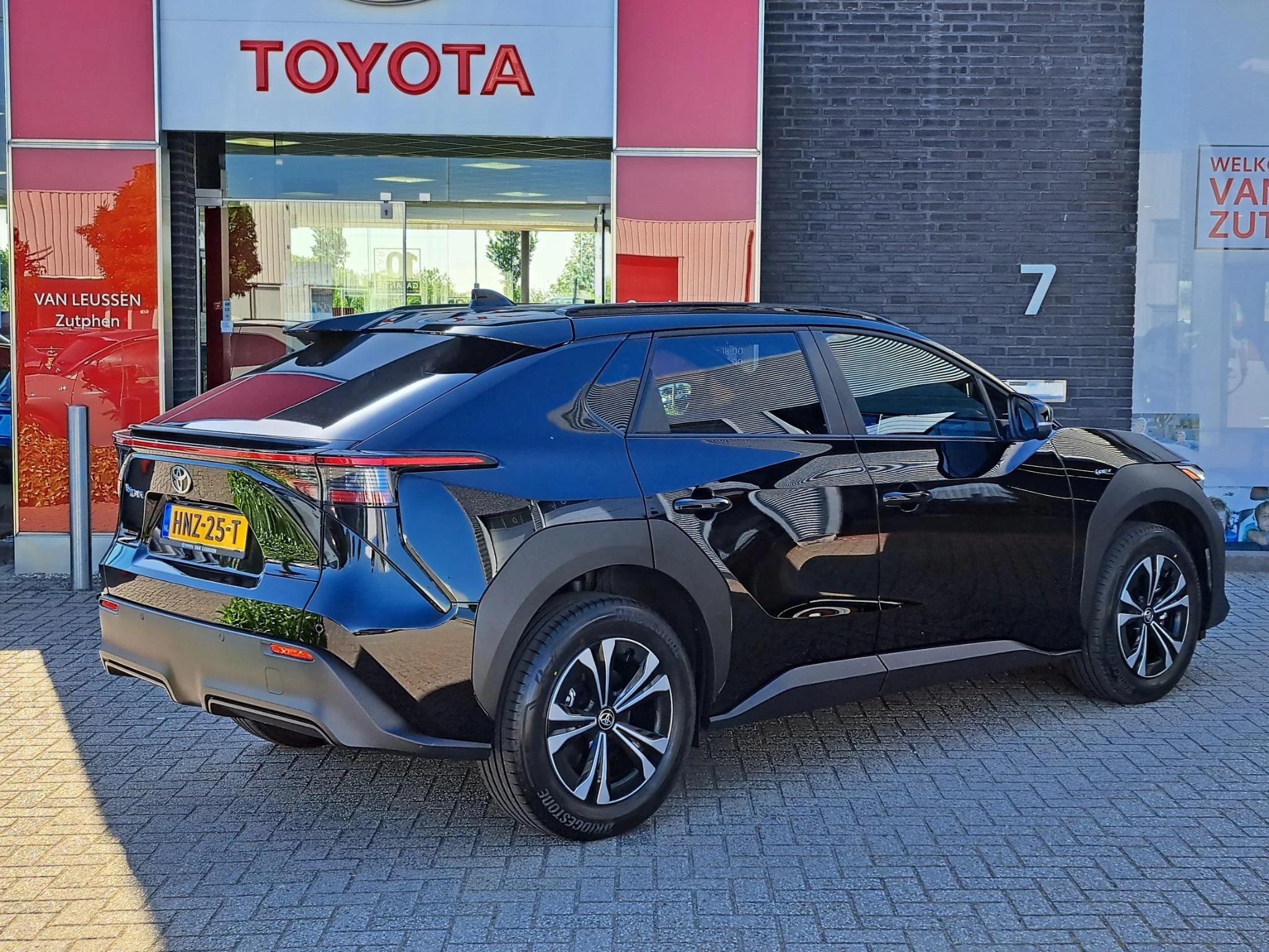 Hoofdafbeelding Toyota bZ4X