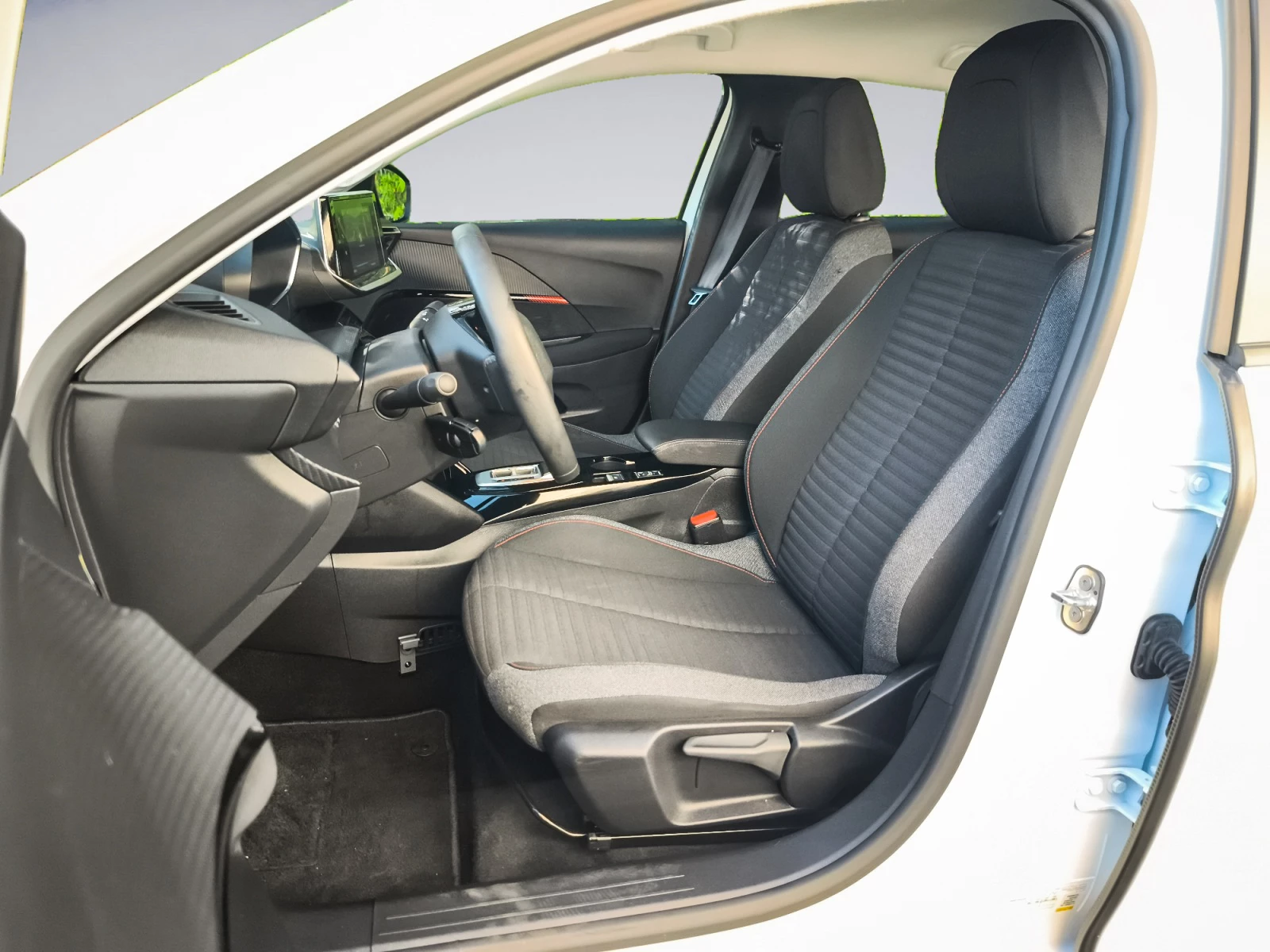 Hoofdafbeelding Peugeot e-208