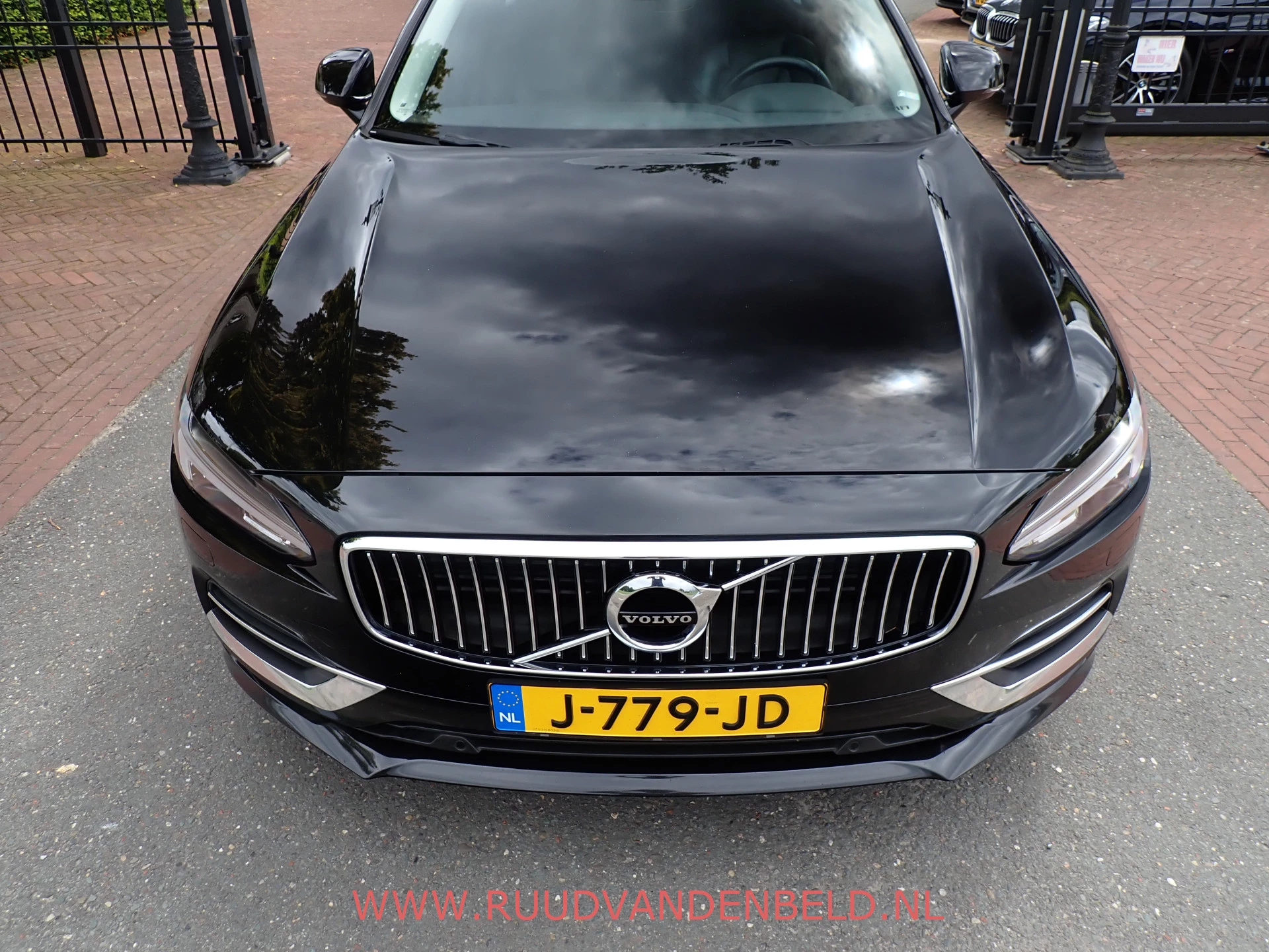 Hoofdafbeelding Volvo V90