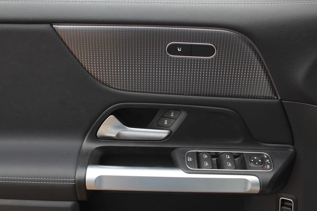 Hoofdafbeelding Mercedes-Benz EQB