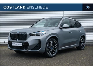 Hoofdafbeelding BMW iX1 BMW iX1 xDrive30 M Sport / Achteruitrijcamera / Sportstoelen / M Adaptief onderstel / Comfort Access / Adaptieve LED / Widescreen Display / Driving Assistant Plus / Parking Assistant