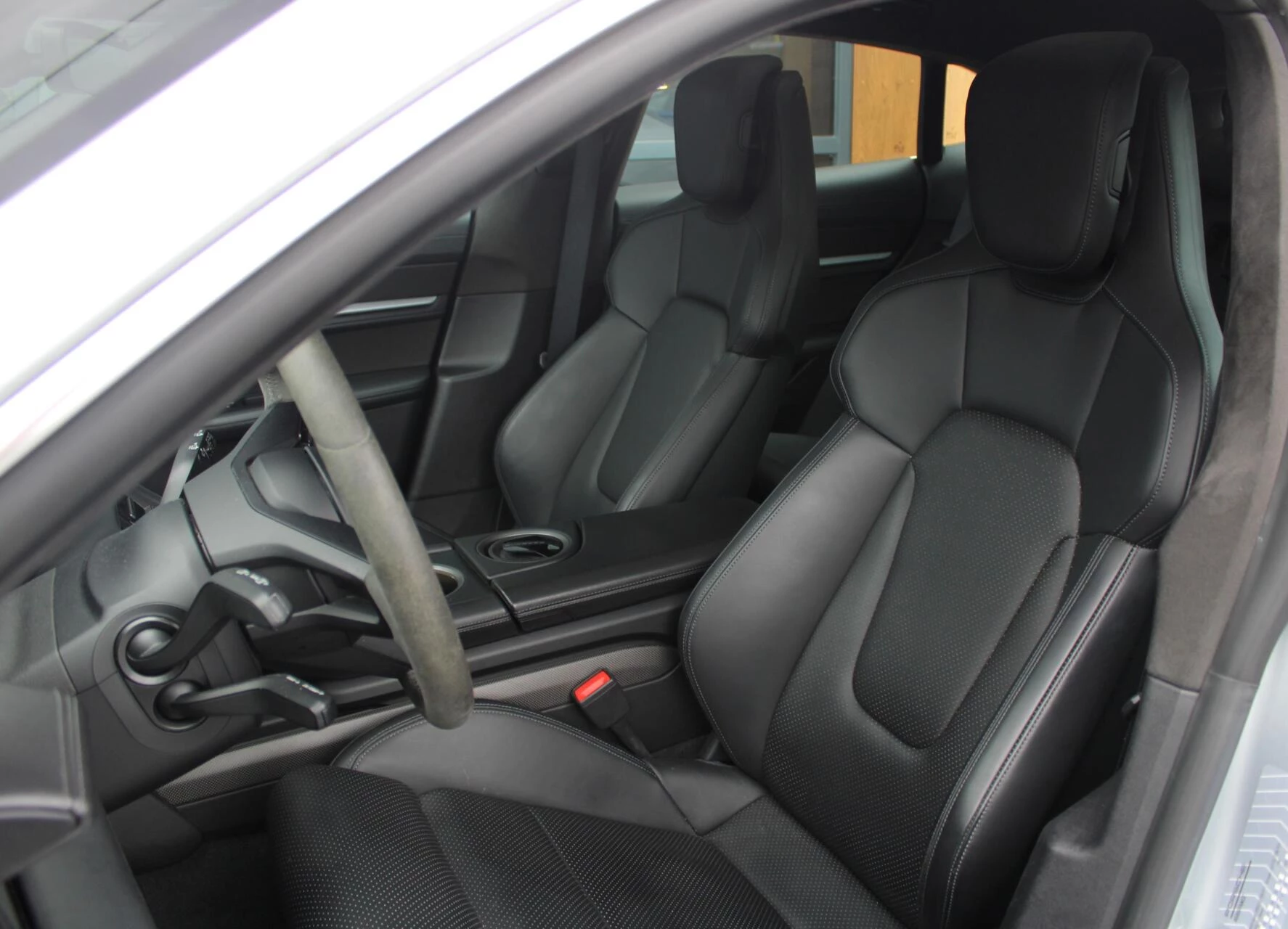 Hoofdafbeelding Porsche Taycan