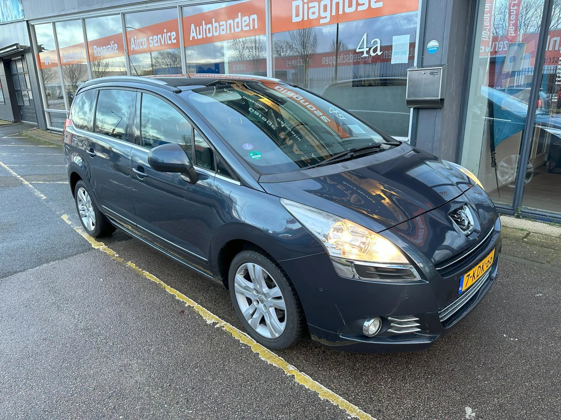 Hoofdafbeelding Peugeot 5008