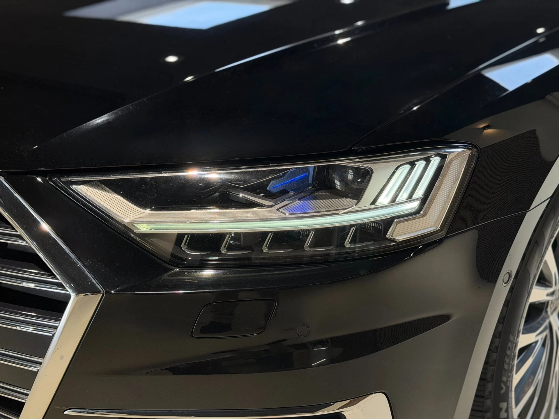 Hoofdafbeelding Audi A8