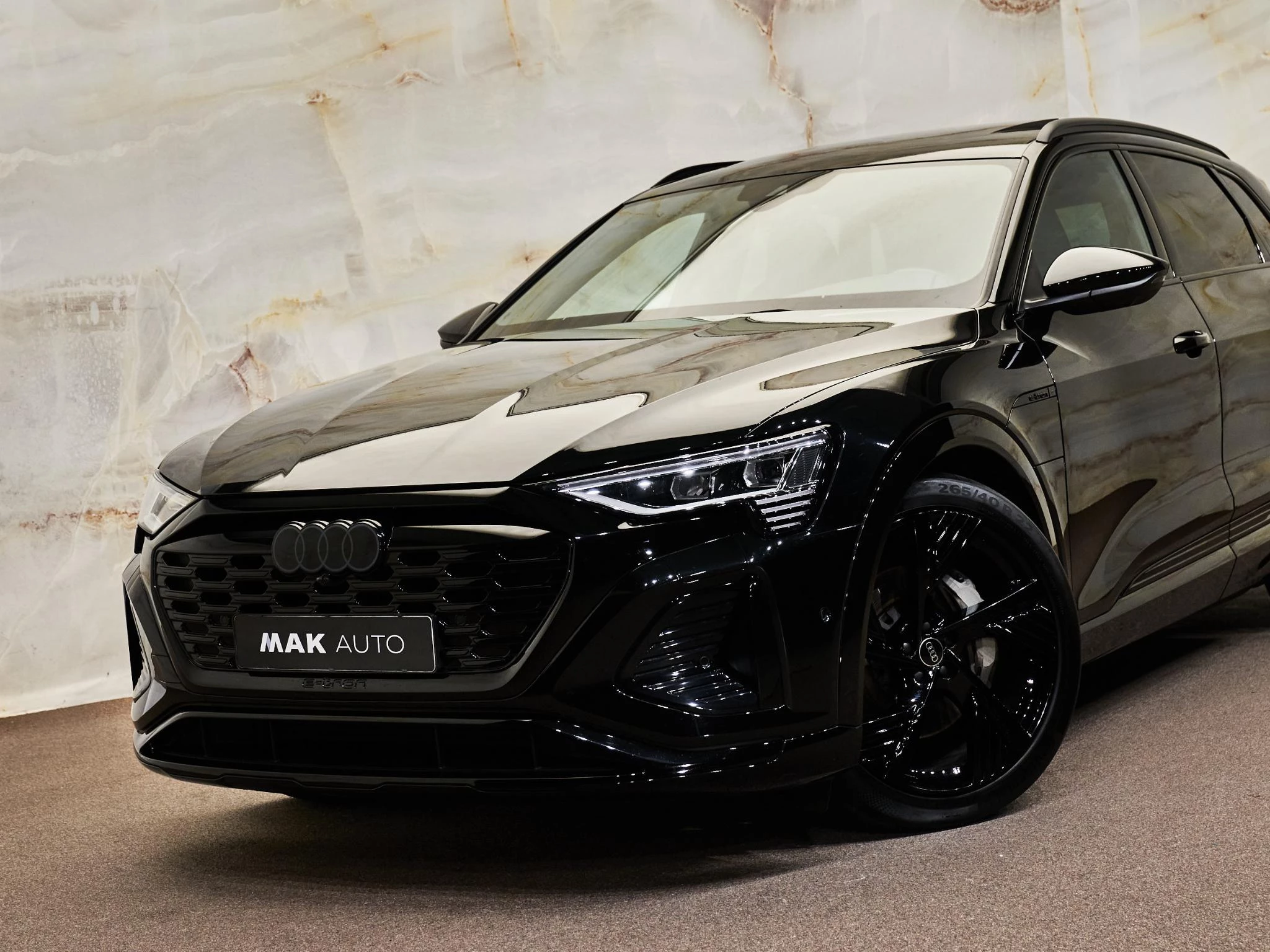 Hoofdafbeelding Audi Q8 e-tron