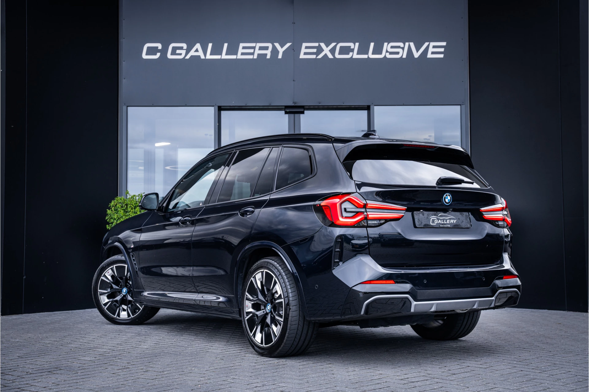 Hoofdafbeelding BMW iX3