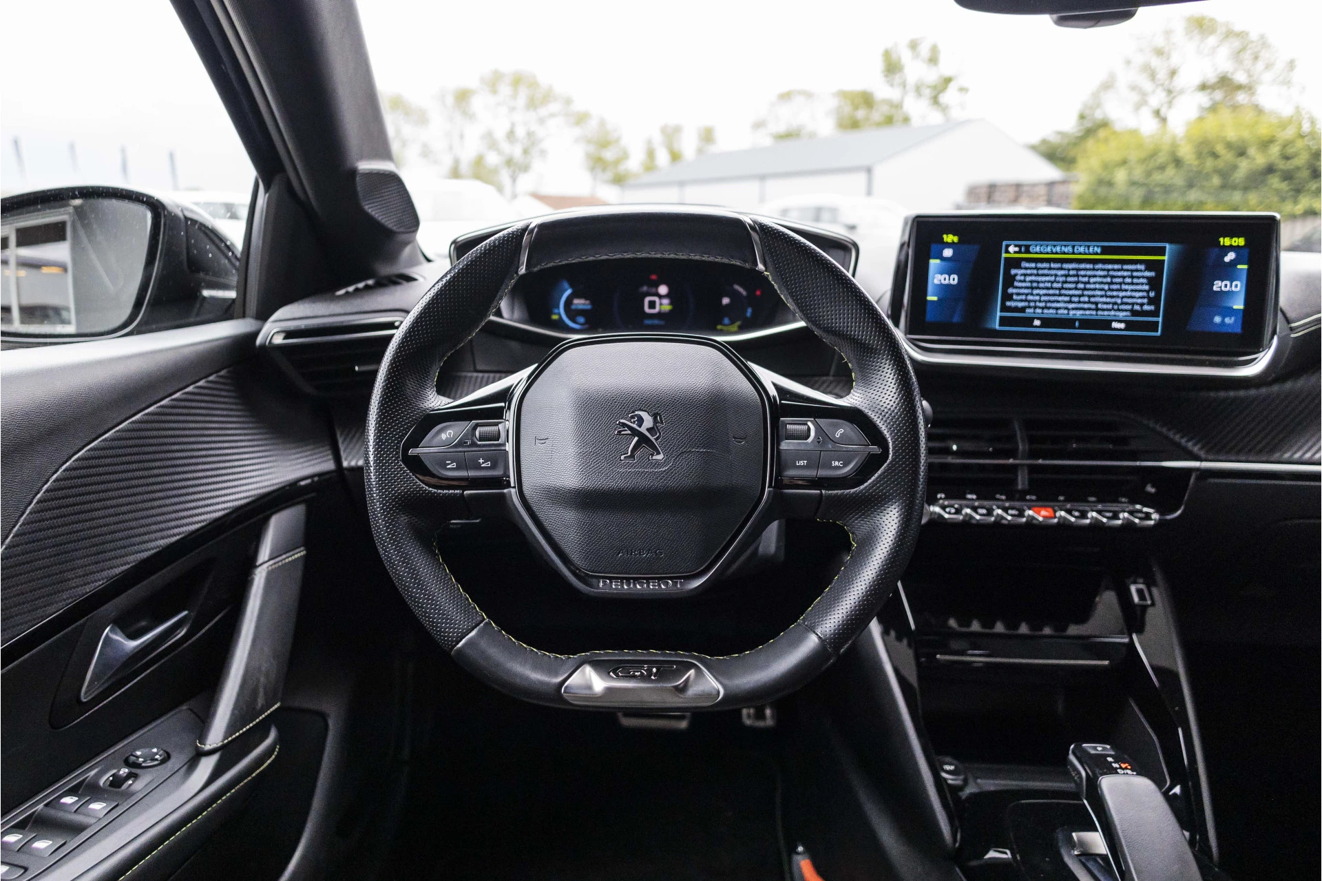 Hoofdafbeelding Peugeot e-208