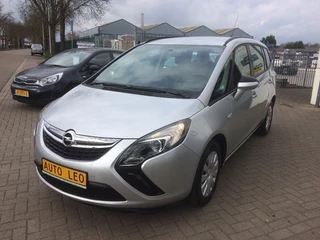 Hoofdafbeelding Opel Zafira Opel Zafira Tourer 2.0 TDCi 96KW 7-PERSOONS