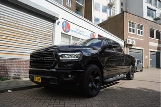 Dodge Ram Pick-Up 1500 5.7 V8 4x4 Crew Cab Big Horn Apple Carplay Camera Leer Trekhaak LPG Stoelverwarming Stuurverwarming