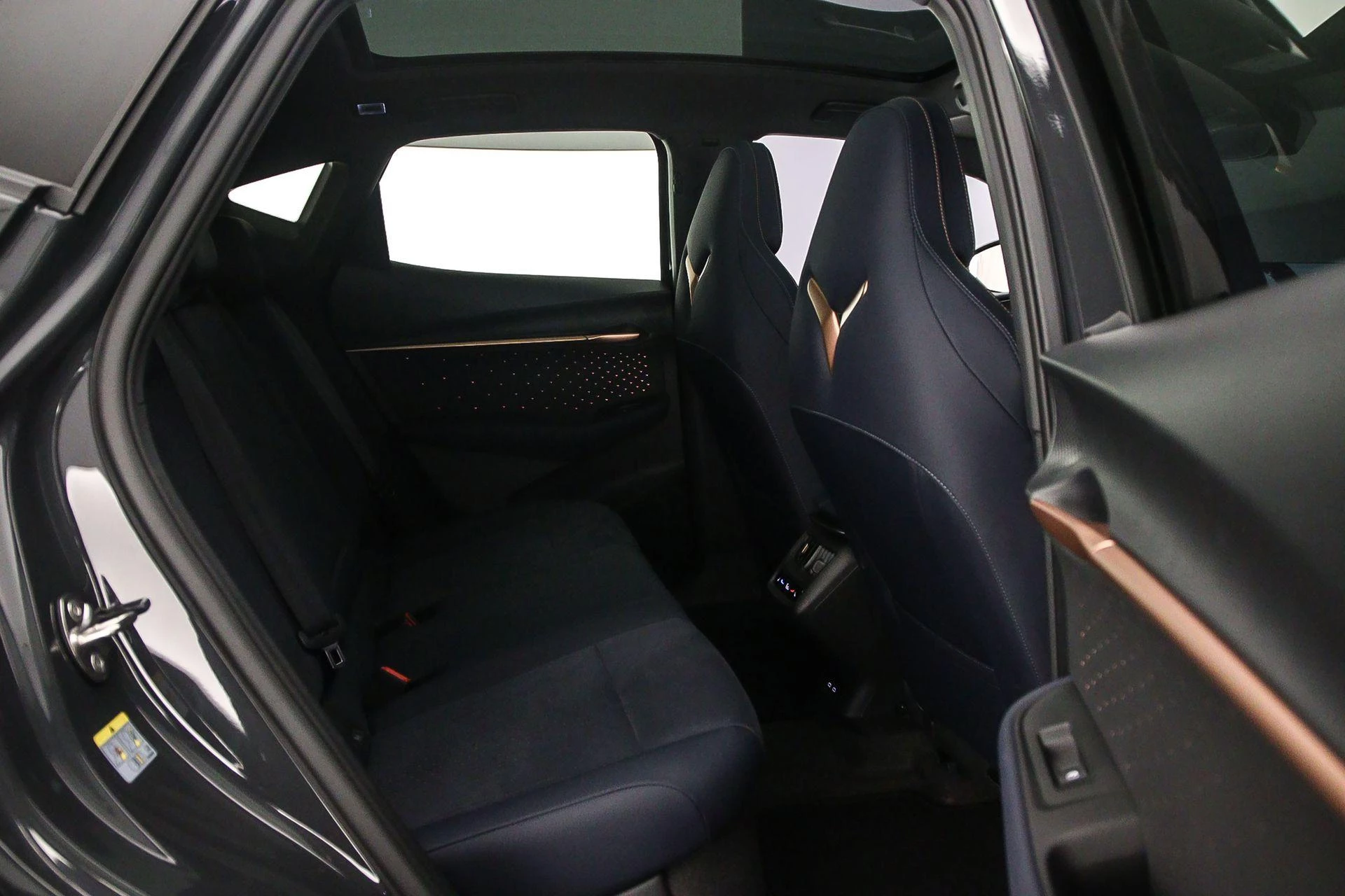 Hoofdafbeelding CUPRA Tavascan