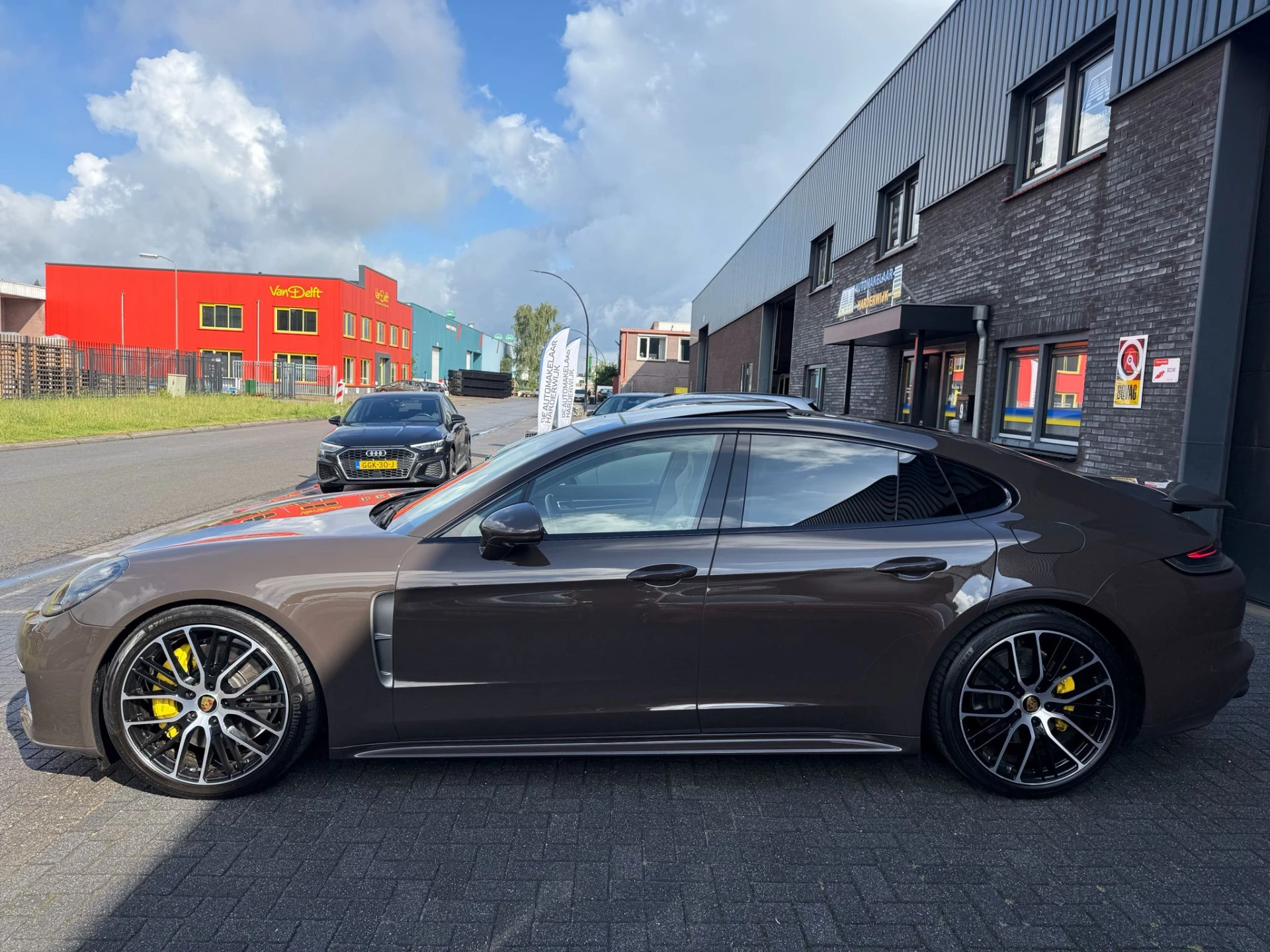 Hoofdafbeelding Porsche Panamera