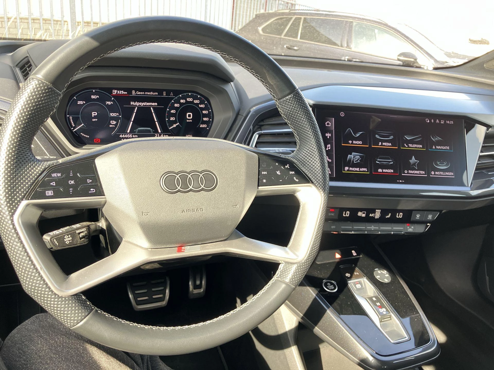 Hoofdafbeelding Audi Q4 e-tron
