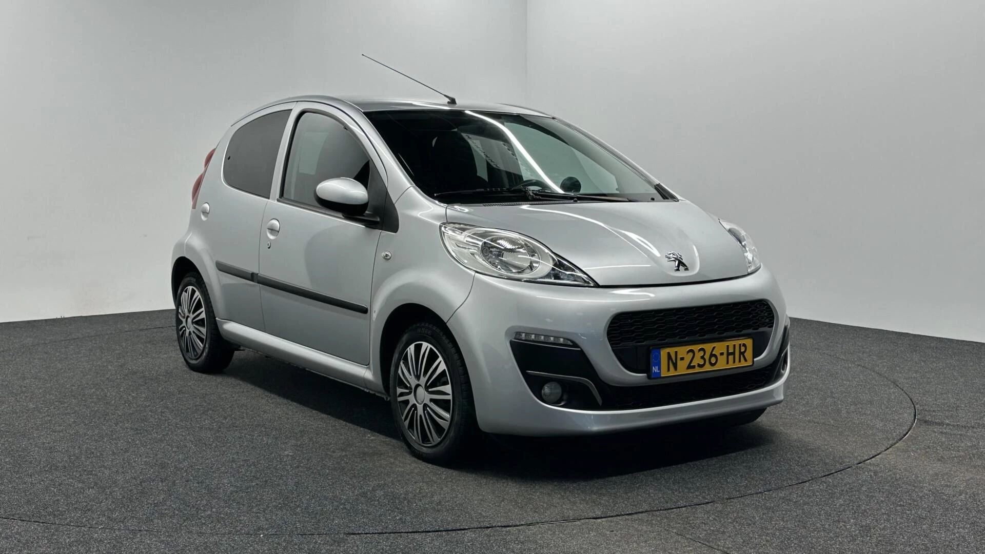 Hoofdafbeelding Peugeot 107