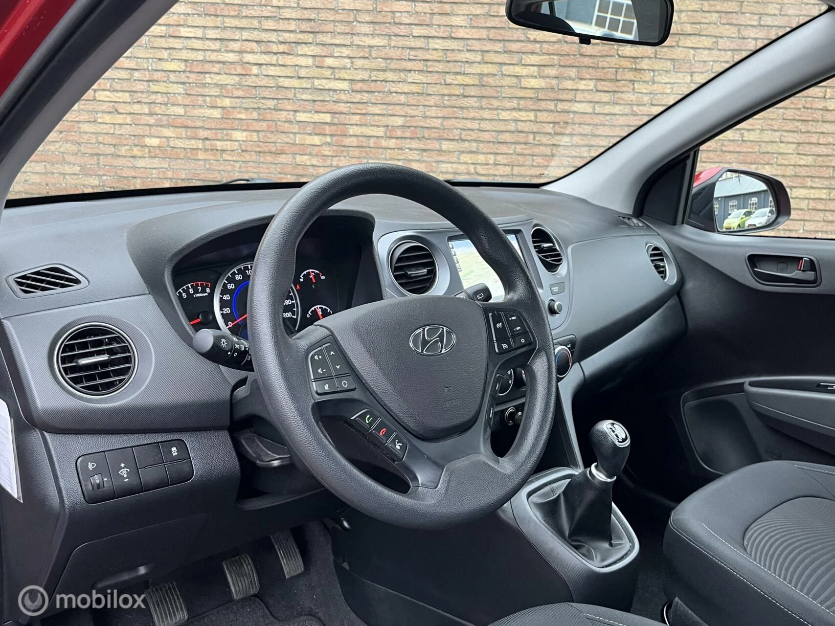 Hoofdafbeelding Hyundai i10