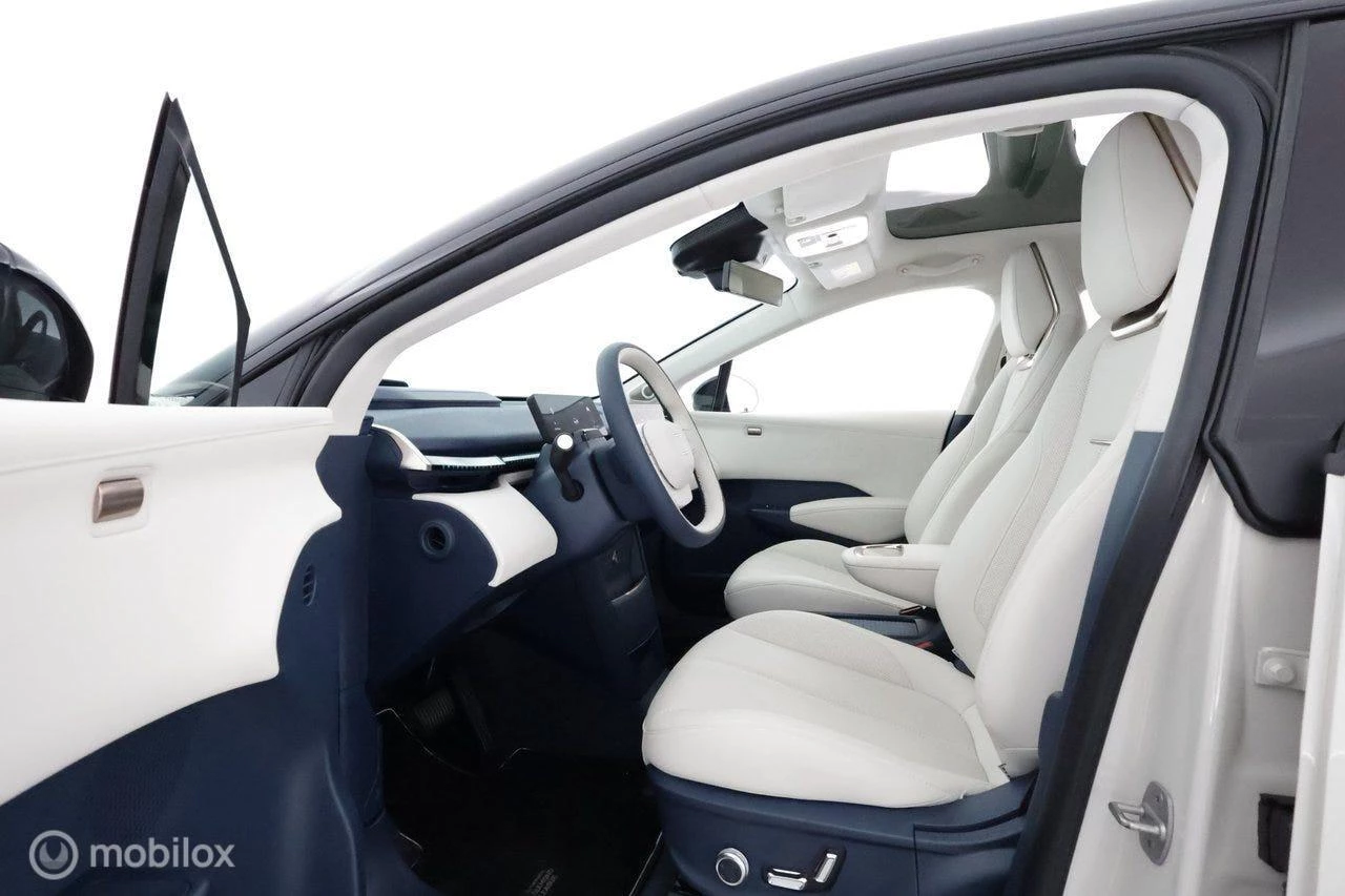 Hoofdafbeelding Zeekr X