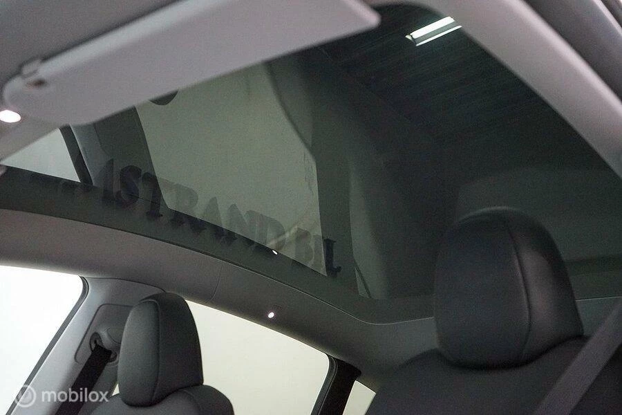 Hoofdafbeelding Tesla Model Y