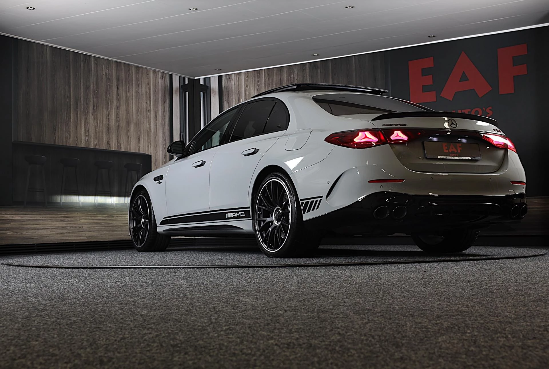 Hoofdafbeelding Mercedes-Benz E-Klasse