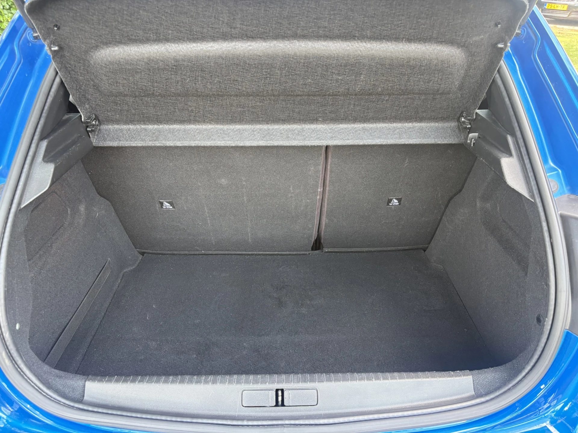 Hoofdafbeelding Peugeot e-208