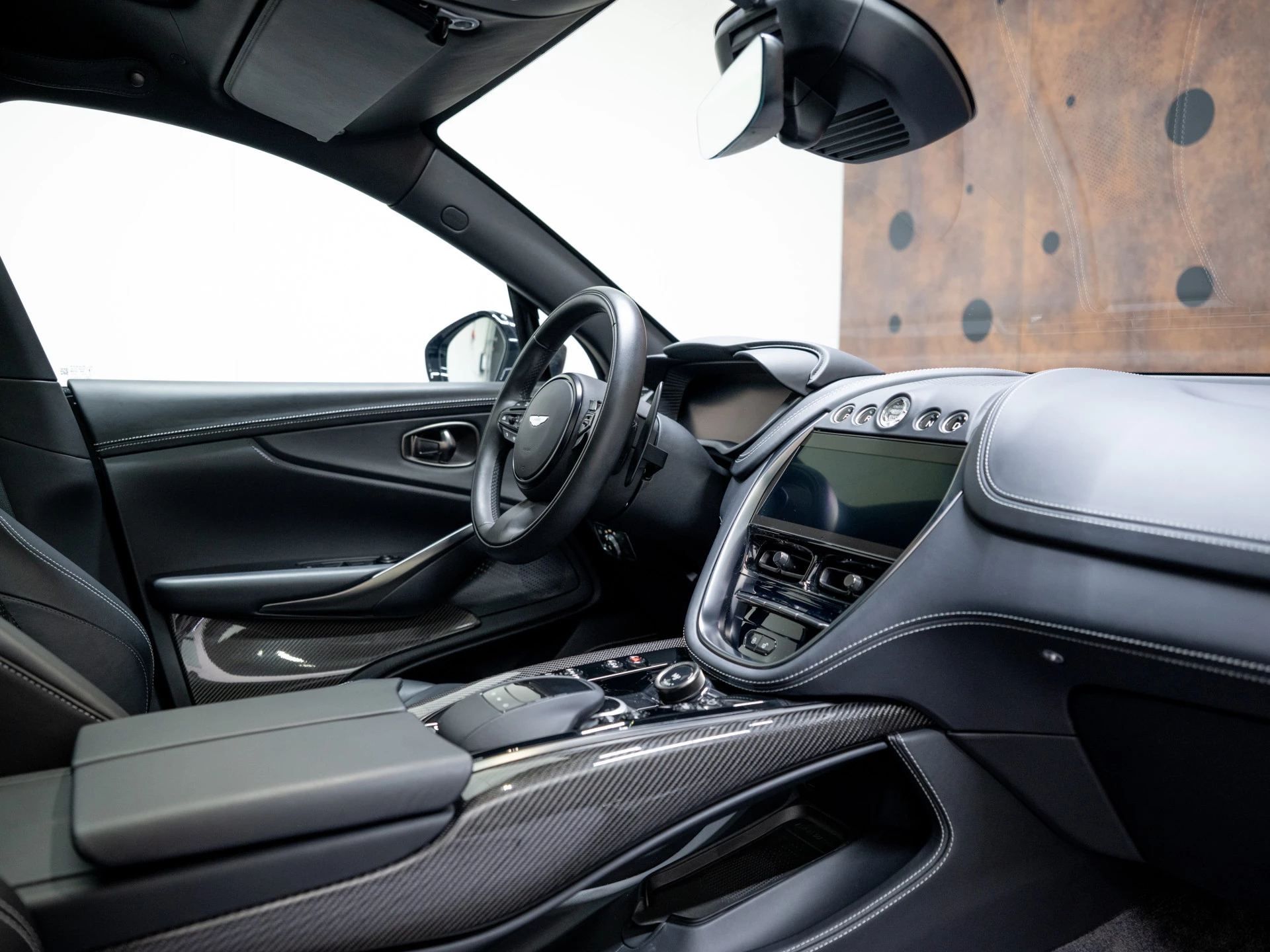 Hoofdafbeelding Aston Martin DBX