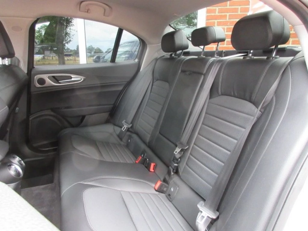 Hoofdafbeelding Alfa Romeo Giulia