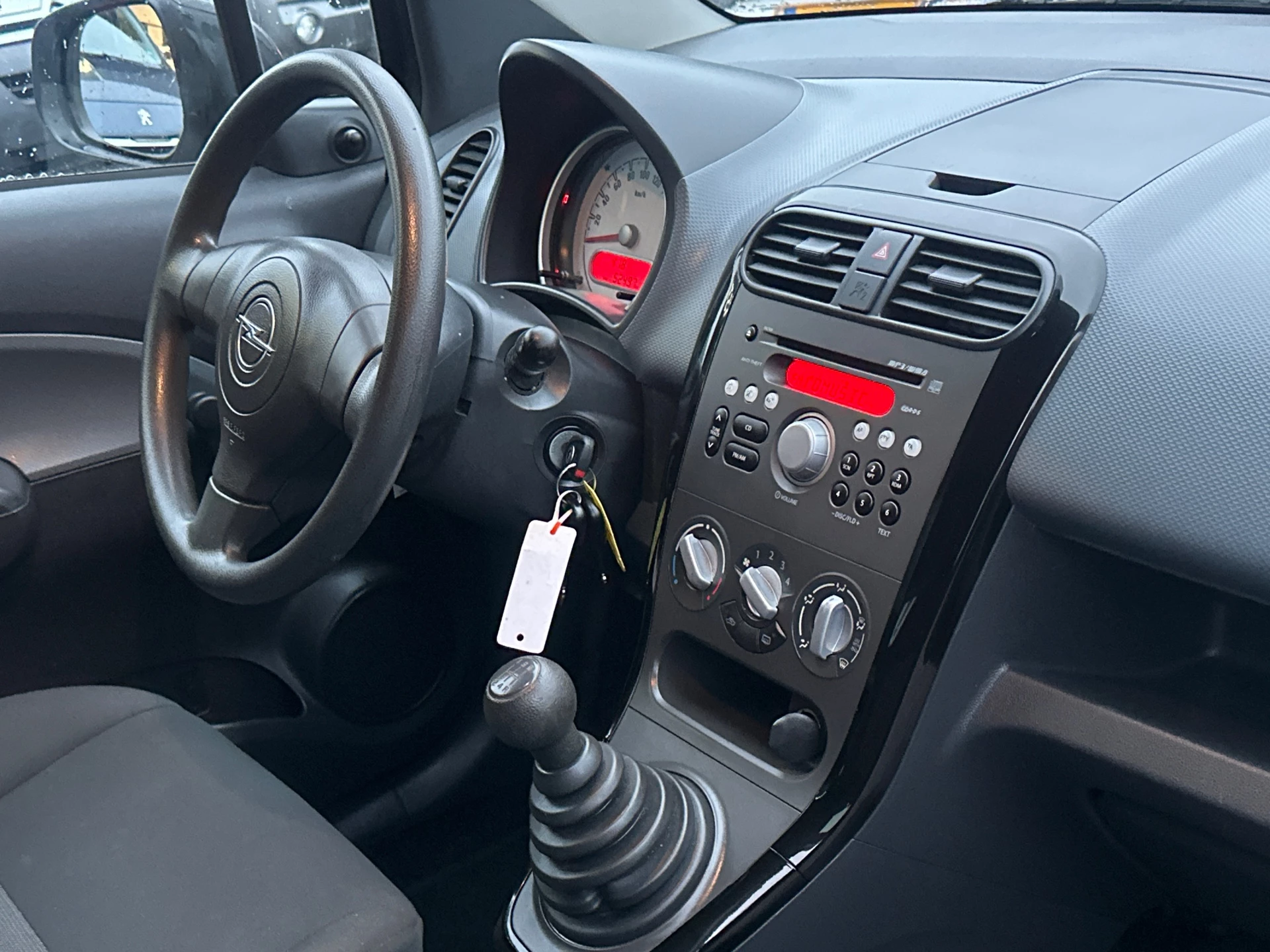 Hoofdafbeelding Opel Agila