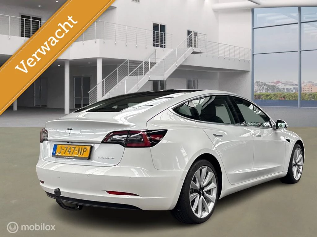 Hoofdafbeelding Tesla Model 3