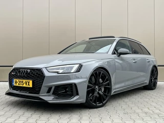 Hoofdafbeelding Audi RS4 Audi RS4 Avant | Carbon | Dynamic Plus | Keramisch | B&O | HUD | Designpakket Rood | Panoramadak