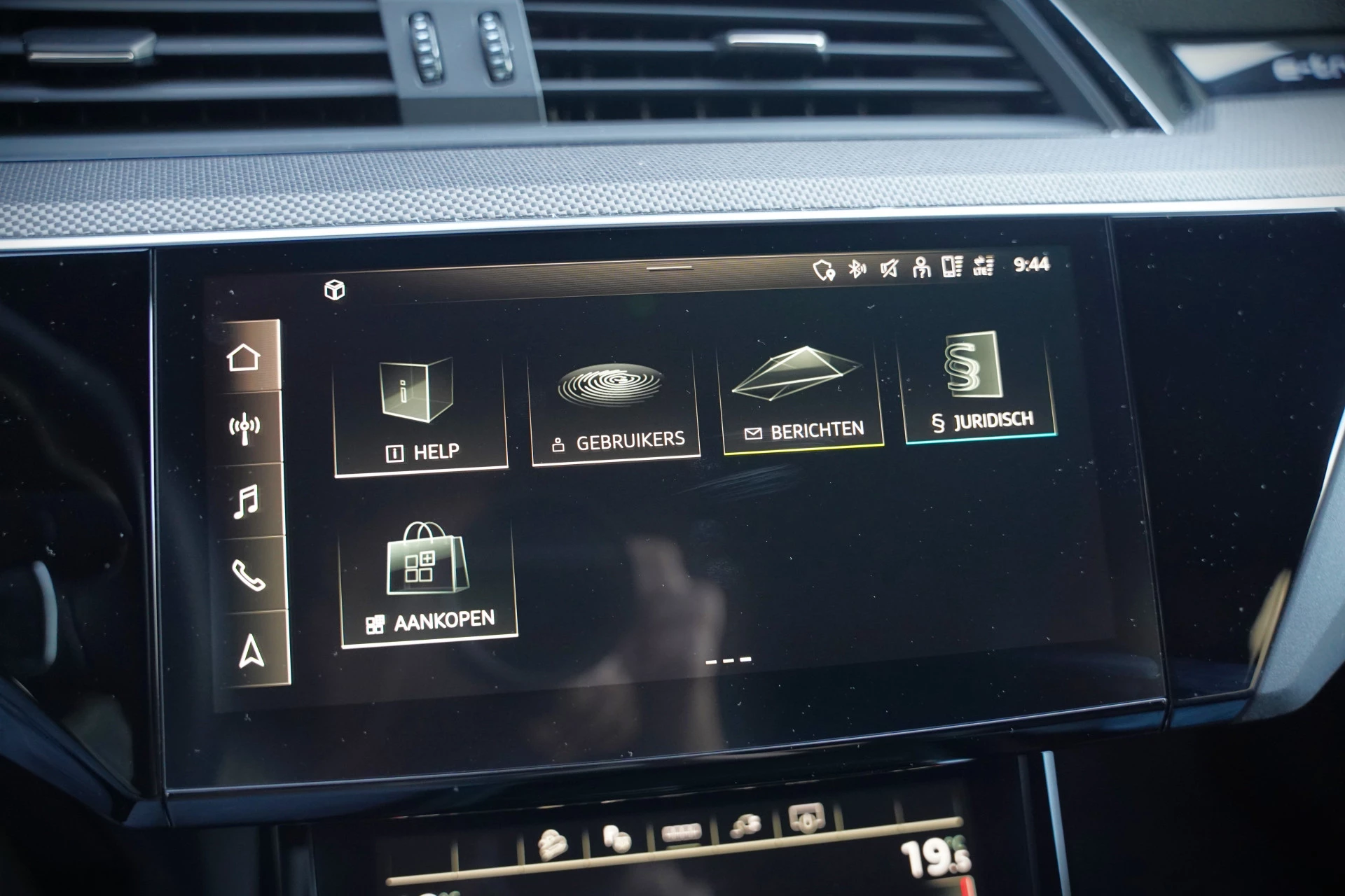 Hoofdafbeelding Audi e-tron