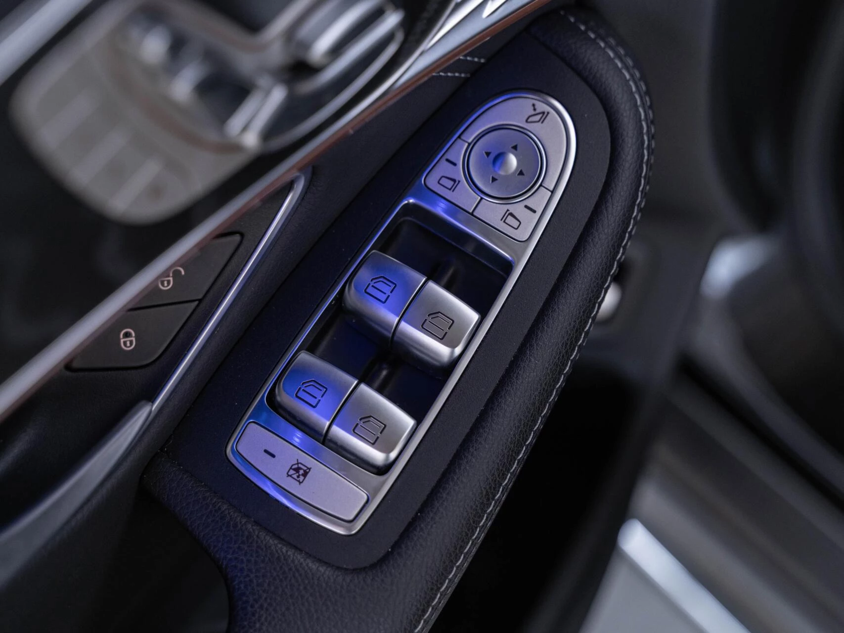 Hoofdafbeelding Mercedes-Benz EQC