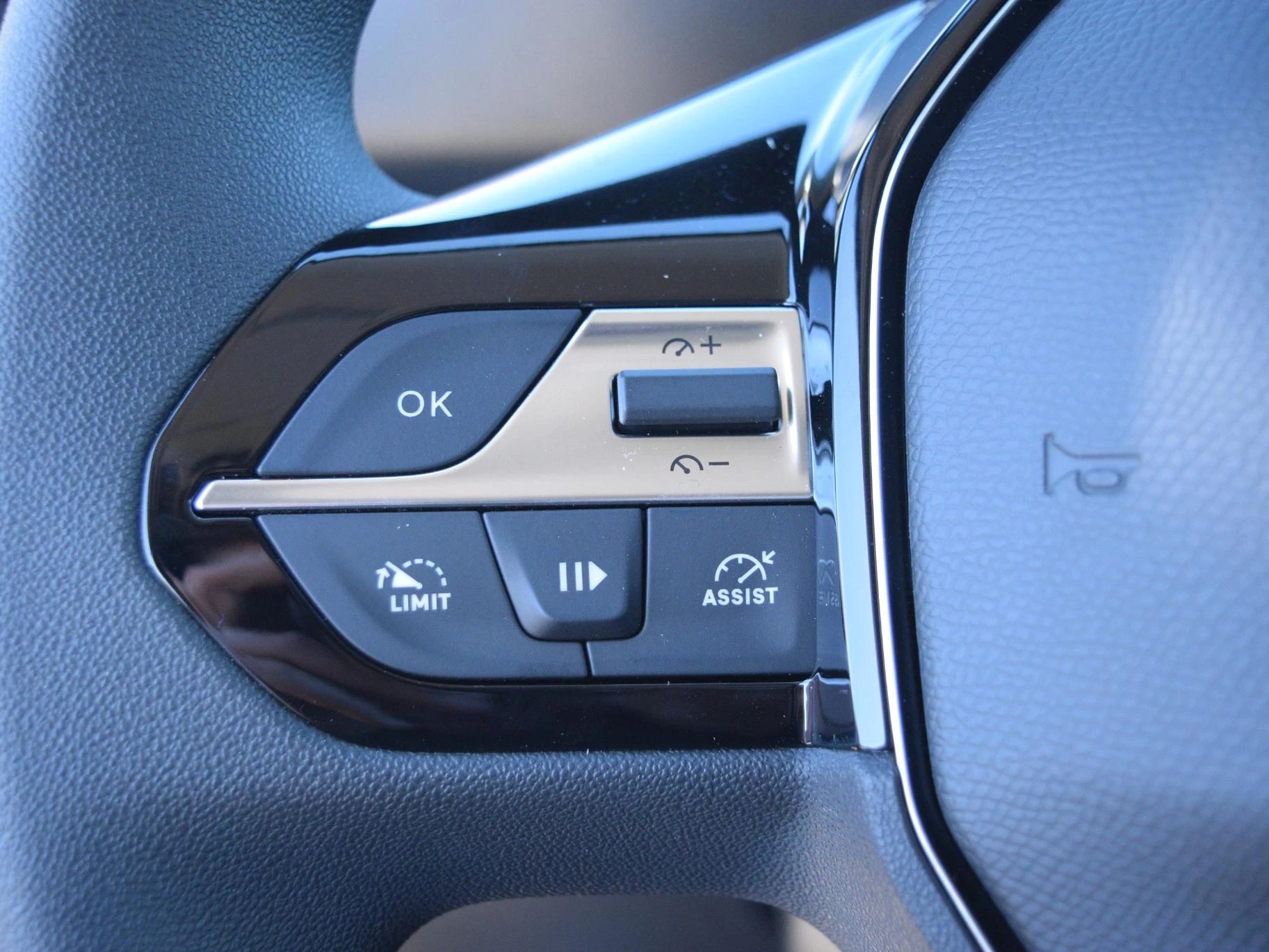 Hoofdafbeelding Peugeot e-Partner