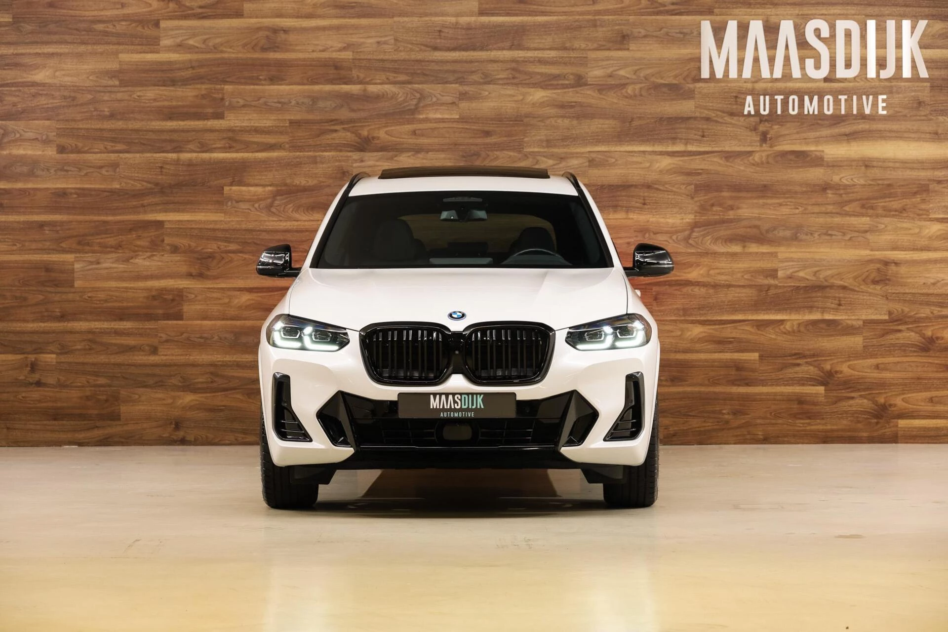Hoofdafbeelding BMW iX3