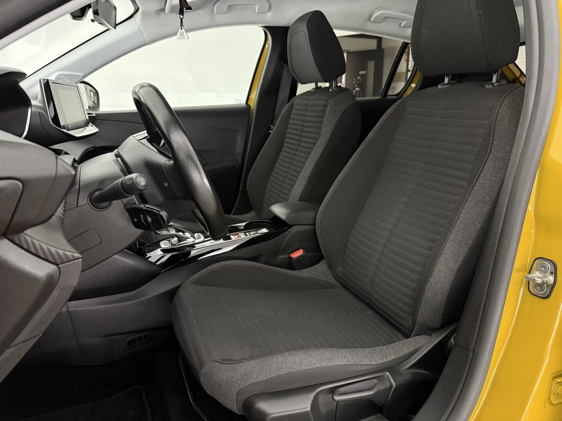 Hoofdafbeelding Peugeot e-208