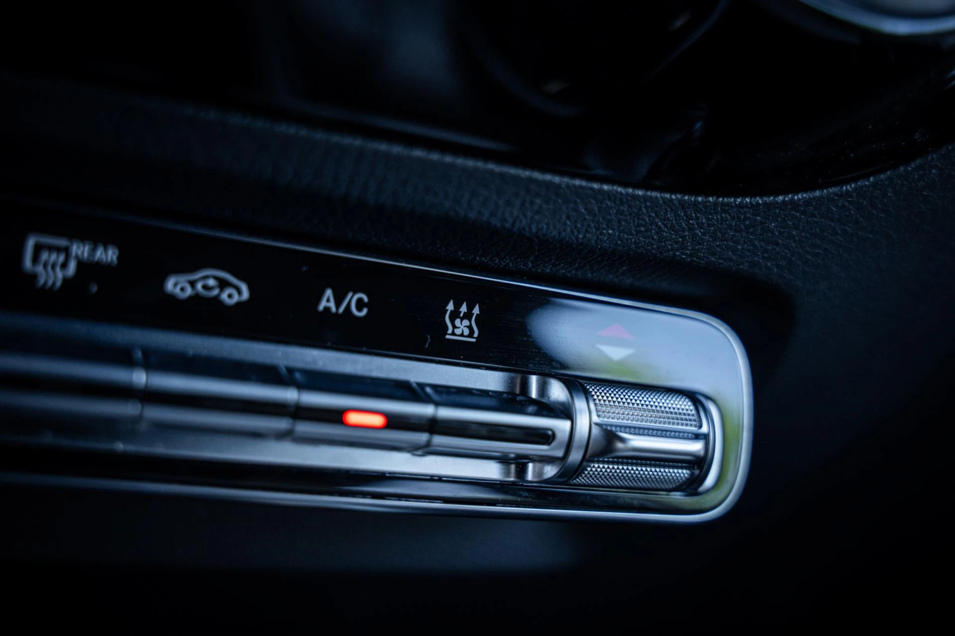 Hoofdafbeelding Mercedes-Benz EQA