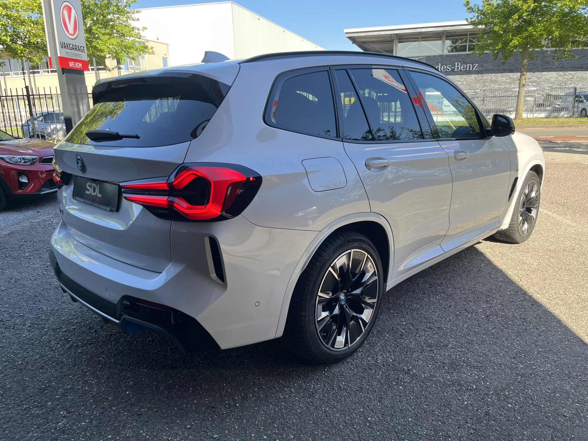 Hoofdafbeelding BMW iX3
